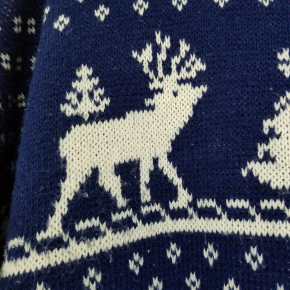 Men’s Size L Puritan Blue Reindeer / Moose Acrylic Sweater Trees Vintage Design - Picture 3 of 12